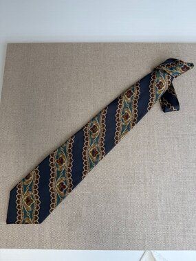 Vintage Christian Dior Tie Men Silk Stripe USA 55.5x3.5 Holiday Work Party Nw